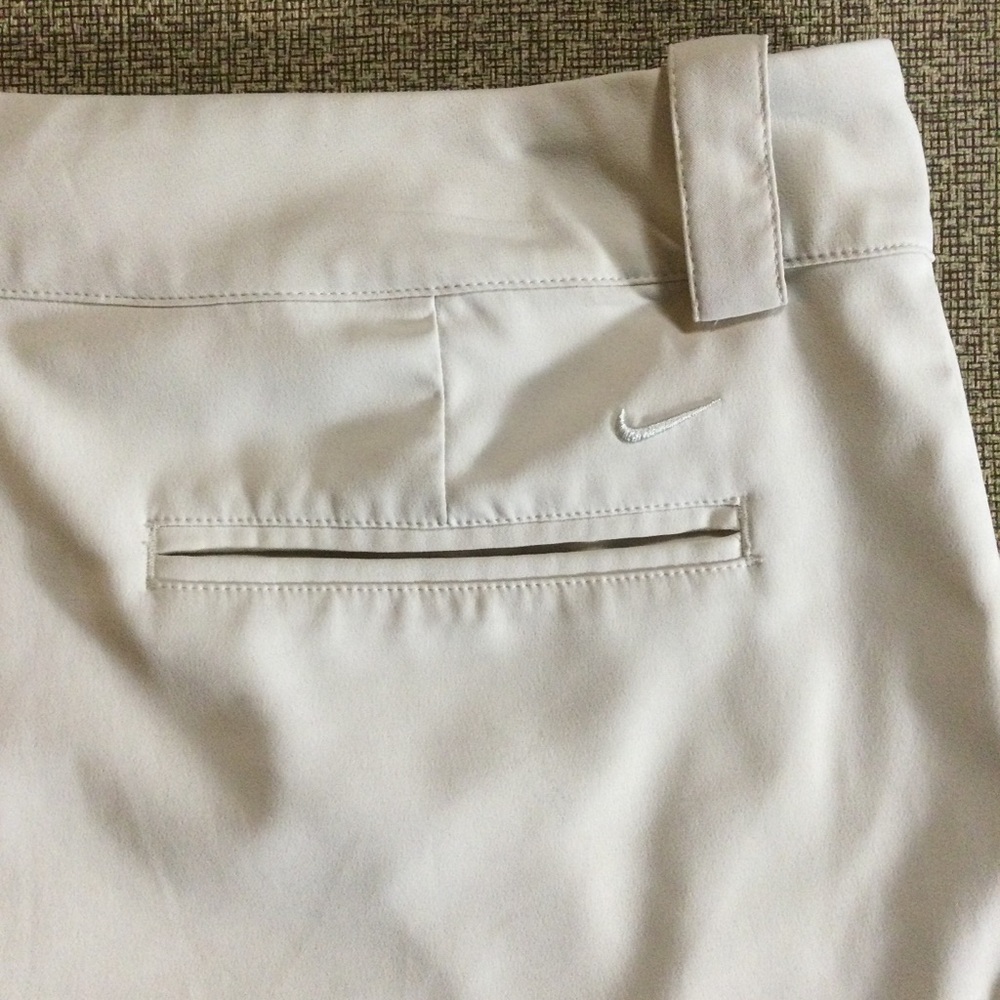 Nike Women’s Shorts Golf Athletic Activewear - Picture 4 of 11